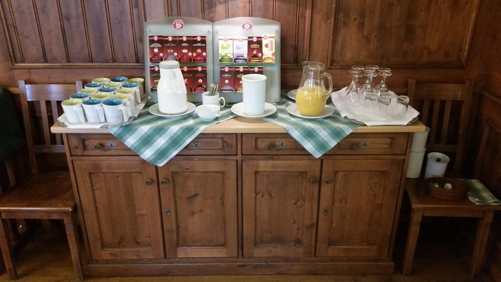 Altstadt- Und Businesshotel Pfaubraeu - Brauereigasthof - Fruehstuecksbuffet - Kostenfreie Radgarage - Hunde Willkommen Тростберг-ан-дер-Альц Экстерьер фото