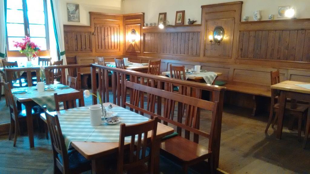 Altstadt- Und Businesshotel Pfaubraeu - Brauereigasthof - Fruehstuecksbuffet - Kostenfreie Radgarage - Hunde Willkommen Тростберг-ан-дер-Альц Экстерьер фото